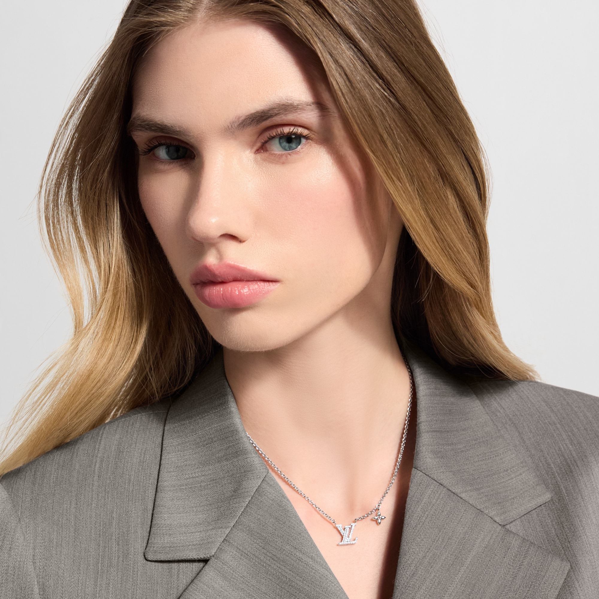 LV Iconic Necklace S00 - Women - Fashion Jewelry | LOUIS VUITTON ®